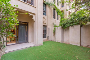 LUXFolio Retreats - Old Town Private Garden